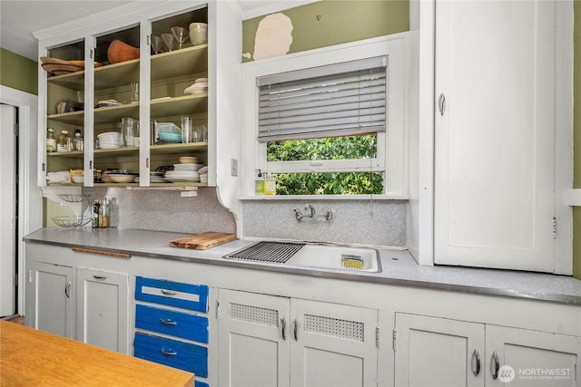 4228 1st Ave NE, Seattle, WA 98105 - bar with backsplash