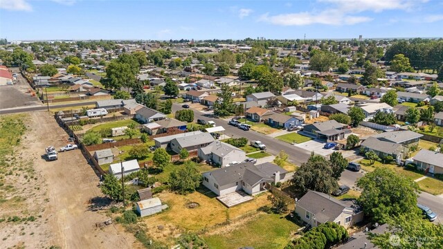 832 S 2nd Ave, Othello, WA 99344 - aerial view of property's location with nearby suburban area