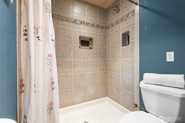 19515 7th Ave NE, Shoreline, WA 98155 - full bath featuring a stall shower