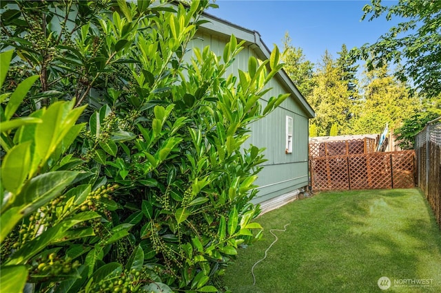492 Hilltop Dr, Sedro Woolley, WA 98284 - view of yard