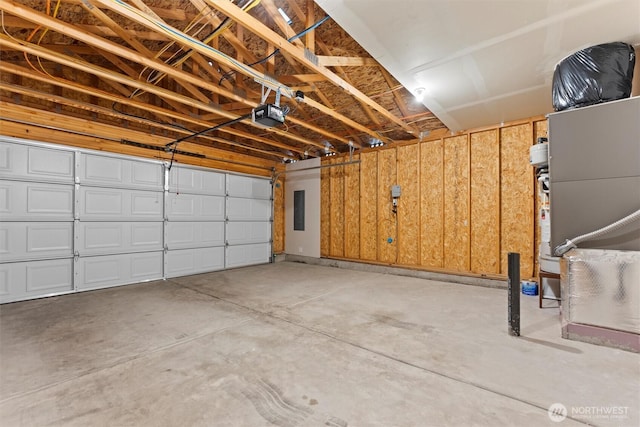 1325 W Polo Ridge Dr, Moses Lake, WA 98837 - garage featuring a garage door opener