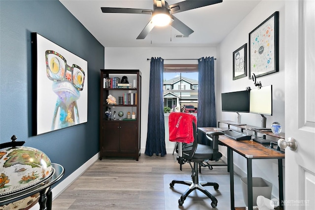 6672 Udall Pl SE, Auburn, WA 98092 - office area with wood finished floors and a ceiling fan