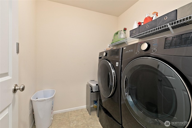 6672 Udall Pl SE, Auburn, WA 98092 - laundry area featuring washing machine and dryer and baseboards
