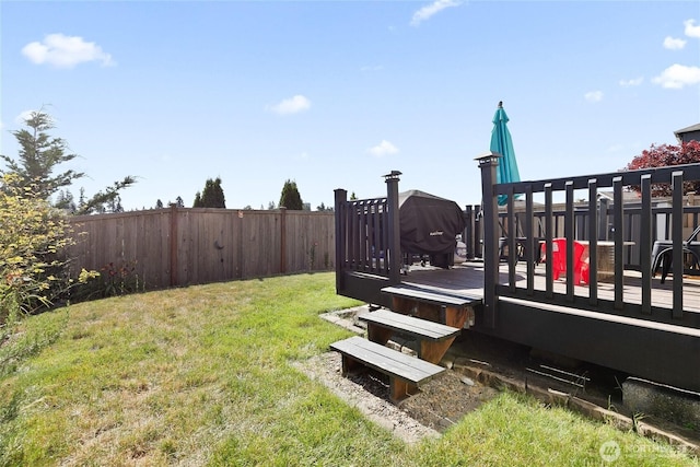 6672 Udall Pl SE, Auburn, WA 98092 - fenced backyard with a deck