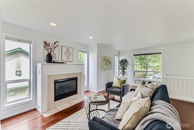 2801 NE 130th St Unit C101, Seattle, WA 98125 - living area with a tile fireplace and wood finished floors