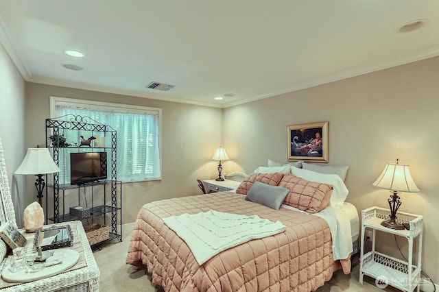 9727 NE Juanita Dr Unit 201, Kirkland, WA 98034 - bedroom with carpet floors, crown molding, and recessed lighting