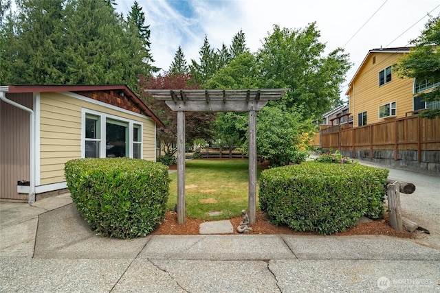 118 W Winesap Rd, Bothell, WA 98012 - view of yard featuring a pergola