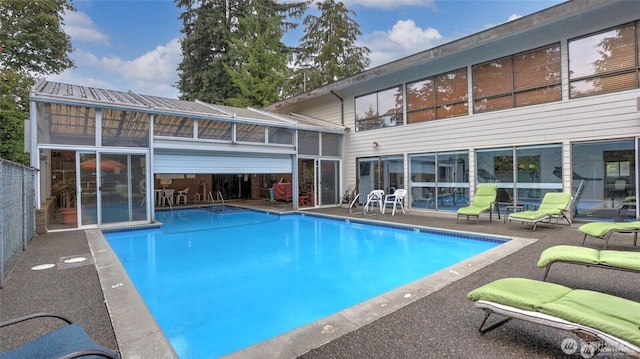 201 Union Ave SE Unit 92, Renton, WA 98059 - community pool featuring a patio and a sunroom