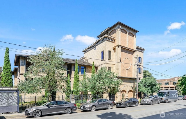 745 Bellevue Ave E Unit 201, Seattle, WA 98102 - view of building exterior