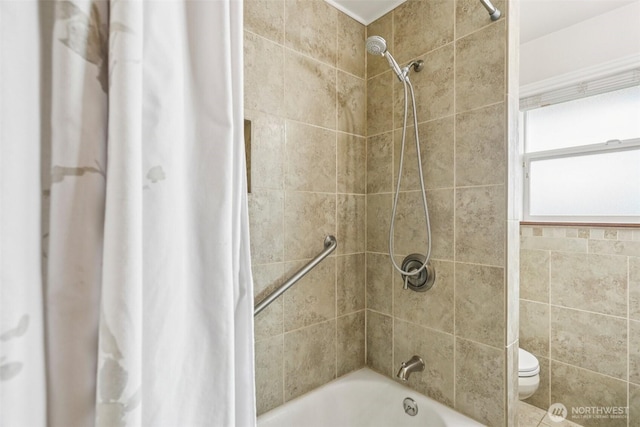 115 7th Ave SW, Puyallup, WA 98371 - bathroom with shower / bath combo and toilet