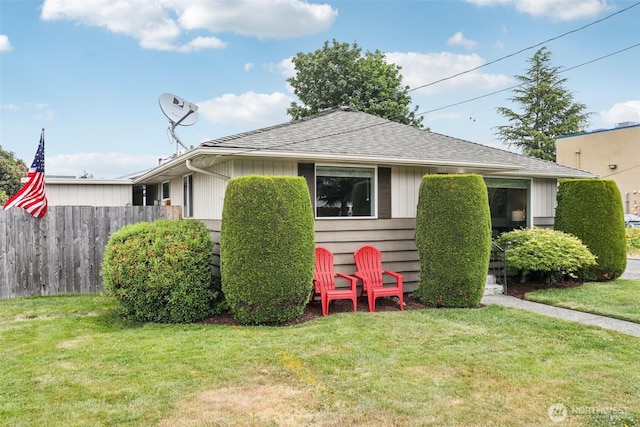 115 7th Ave SW, Puyallup, WA 98371 - view of front facade featuring roof with shingles