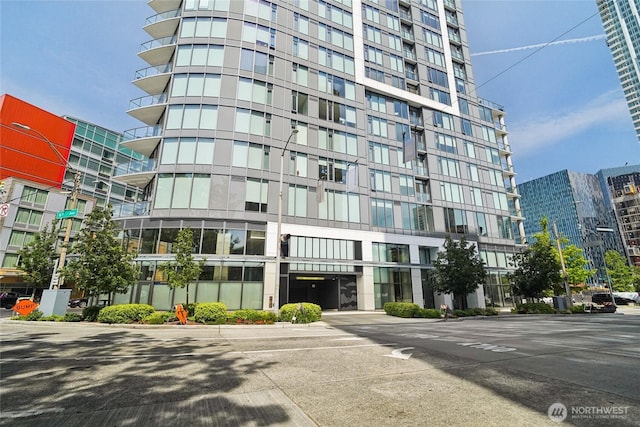 2510 6th Ave Unit 1010, Seattle, WA 98121 - view of property