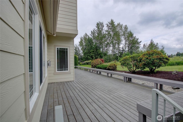 1218 Alpine View Dr, Mount Vernon, WA 98274 - view of wooden terrace