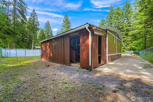 8283 Golden Valley Blvd, Maple Falls, WA 98266 - view of outbuilding with a fenced backyard