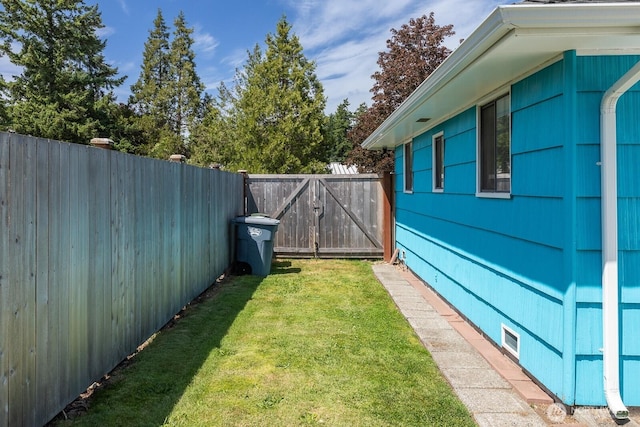 1108 123rd St S, Tacoma, WA 98444 - fenced yard with a gate