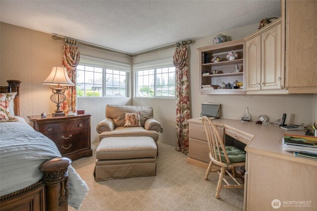 605 Lee Ave, Aberdeen, WA 98520 - home office with a textured ceiling