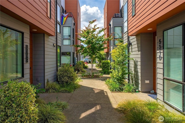 533 S Coverdale St Unit C, Seattle, WA 98108 - photo 4