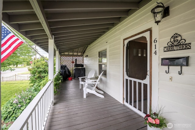 614 16th St SW, Puyallup, WA 98371 - view of wooden porch