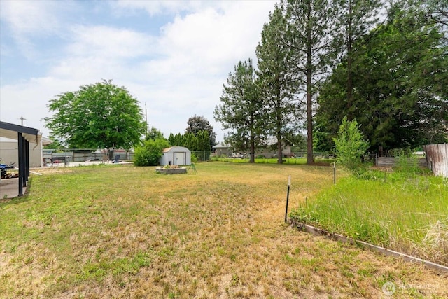 707 Kenwood St N, Omak, WA 98841 - view of yard featuring a storage shed