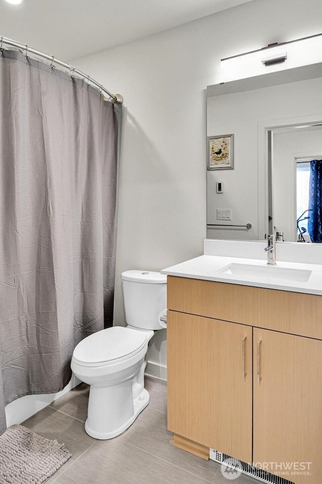 2030 24th Ave S Unit 29, Seattle, WA 98144 - bathroom with vanity and curtained shower