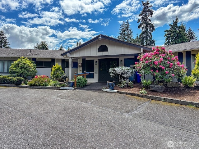 3305 207th Pl SE, Bothell, WA 98012 - ranch-style house with board and batten siding