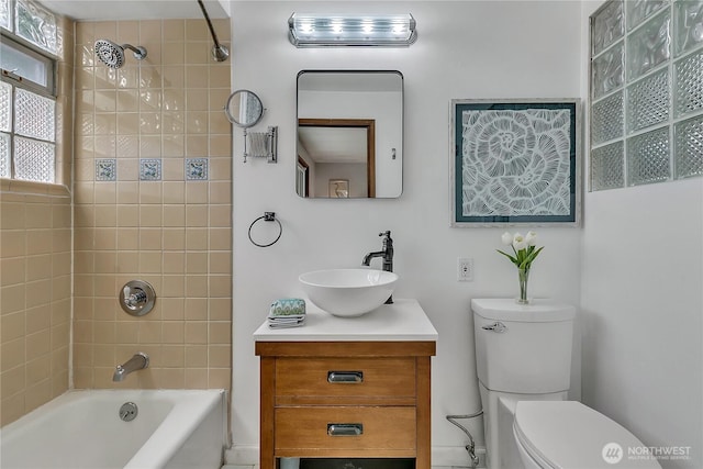 4815 46th Ave S, Seattle, WA 98118 - bathroom with vanity and  shower combination
