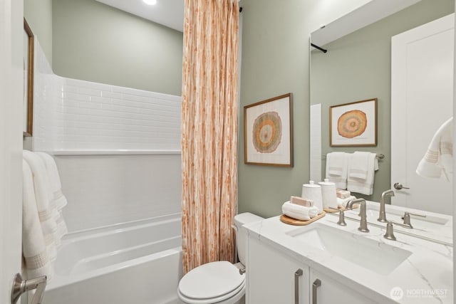18814 99th Ct NE Unit A, Bothell, WA 98011 - full bathroom featuring shower / bathtub combination with curtain and vanity