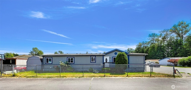 700 N Reed St Unit 101, Sedro Woolley, WA 98284 - manufactured / mobile home with a fenced front yard