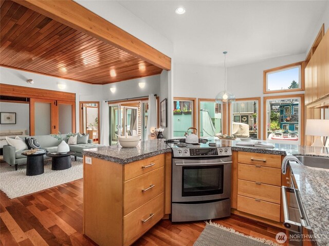 2727 Fairview Ave E Unit 12, Seattle, WA 98102 - kitchen featuring electric stove, a peninsula, dark wood-type flooring, open floor plan, and wood ceiling