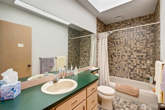 2314 140th Pl SE, Mill Creek, WA 98012 - bathroom featuring vanity and shower / bath combination with curtain