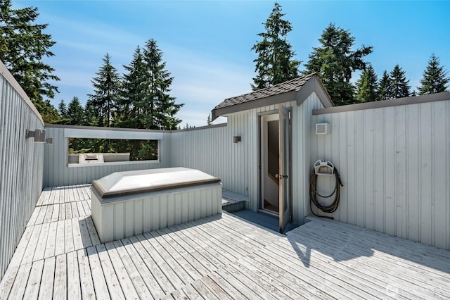 2314 140th Pl SE, Mill Creek, WA 98012 - wooden terrace with a jacuzzi