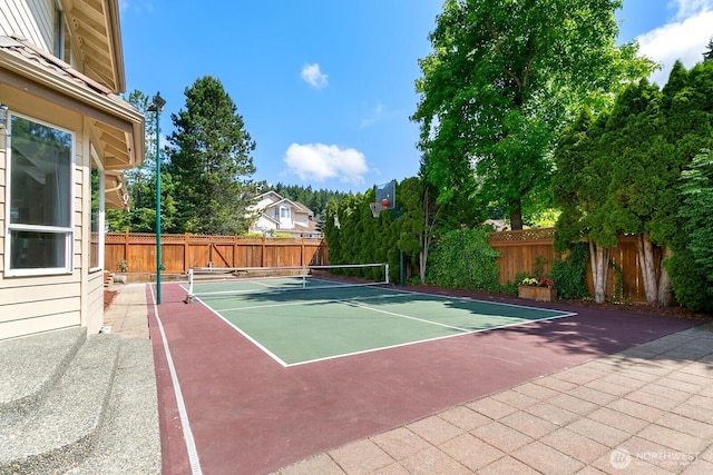 30308 104th Ave, Auburn, WA 98092 - view of tennis court with basketball court