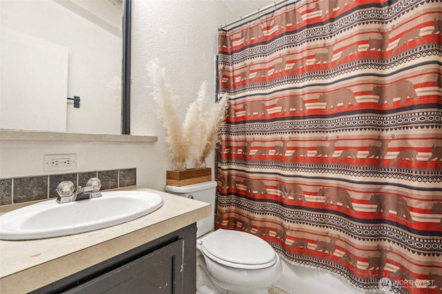 172 Equine Dr, Onalaska, WA 98570 - full bathroom featuring vanity, tasteful backsplash, and a textured wall