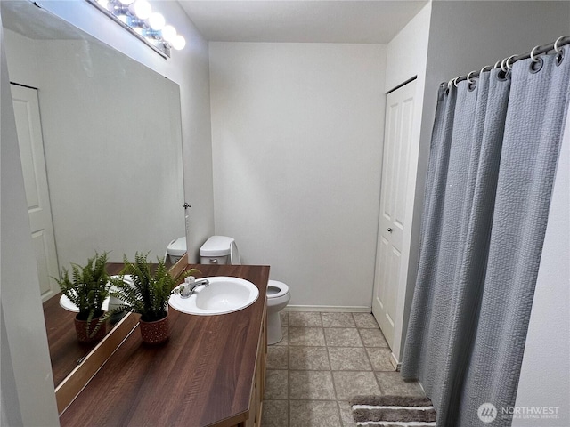 6121 Hazel Ave SE Unit A4, Auburn, WA 98092 - full bath featuring vanity and stone finish flooring