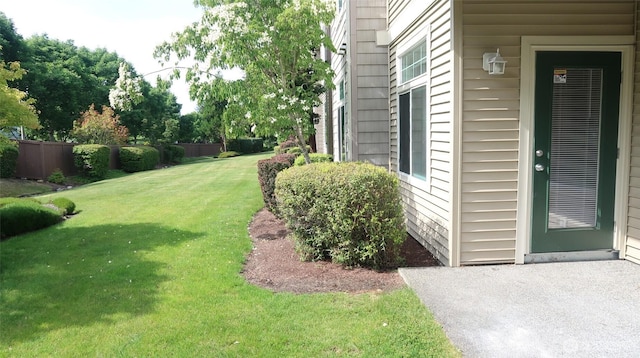 6121 Hazel Ave SE Unit A4, Auburn, WA 98092 - view of yard with a patio area