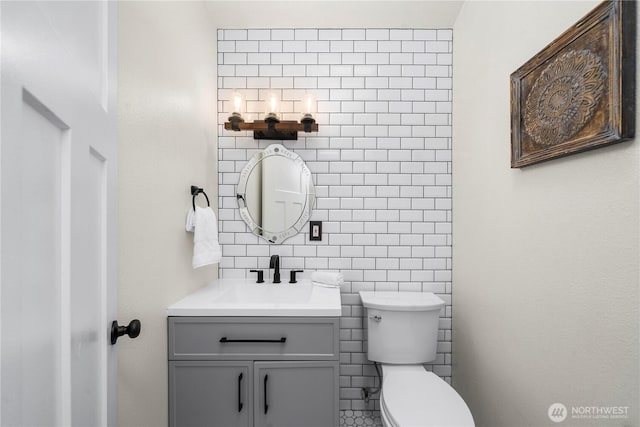2855 SW 300th Pl, Federal Way, WA 98023 - half bathroom with vanity and tile walls