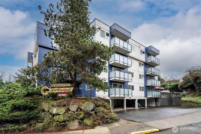 3722 27th Pl W Unit 301, Seattle, WA 98199 - view of apartment building / complex