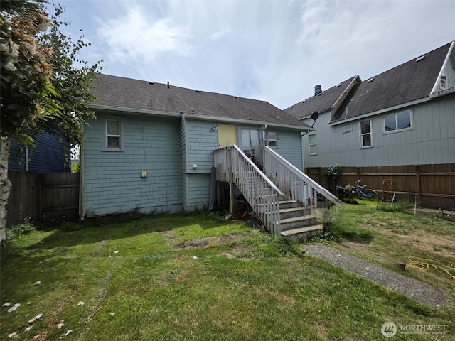 2719 Pacific Ave, Hoquiam, WA 98550 - back of house featuring a fenced backyard