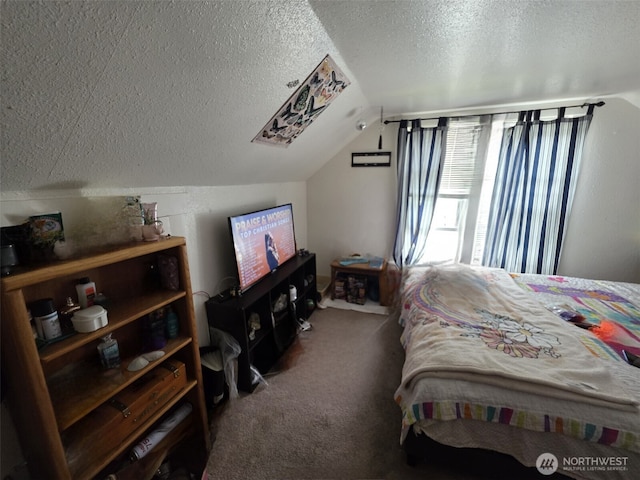 2719 Pacific Ave, Hoquiam, WA 98550 - bedroom featuring a textured ceiling, vaulted ceiling, and carpet floors