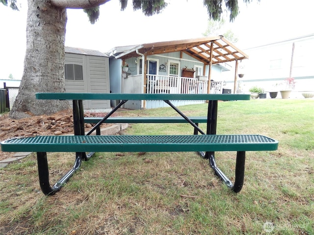 1200 Lincoln St Unit 154, Bellingham, WA 98229 - view of front of property with a front lawn