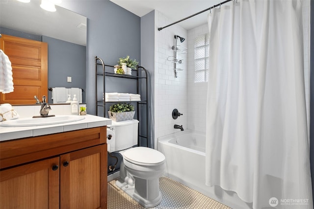 219 N Tacoma Ave Unit A205, Tacoma, WA 98403 - full bath with shower / bath combo and vanity