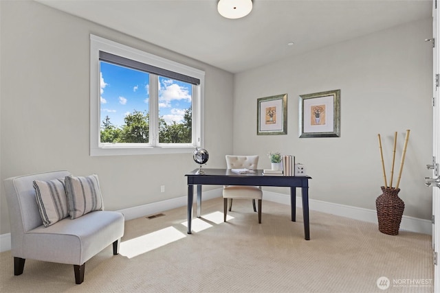 8246 W Mercer Way, Mercer Island, WA 98040 - carpeted home office with baseboards