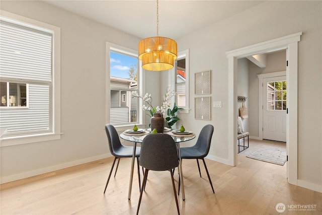 157 26th Ave, Seattle, WA 98122 - dining room featuring light wood finished floors