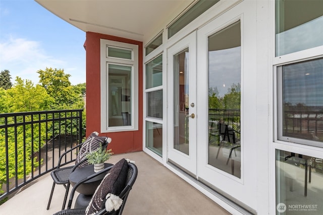 232 Belmont Ave E Unit 503, Seattle, WA 98102 - balcony featuring french doors