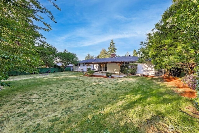 731 Maplewood Ave, Kent, WA 98030 - view of yard with a patio area