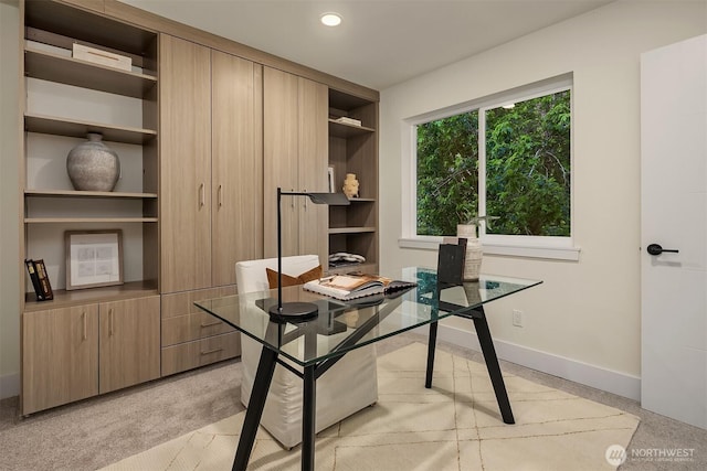 10637 128th Ave NE, Kirkland, WA 98033 - office with built in features and recessed lighting