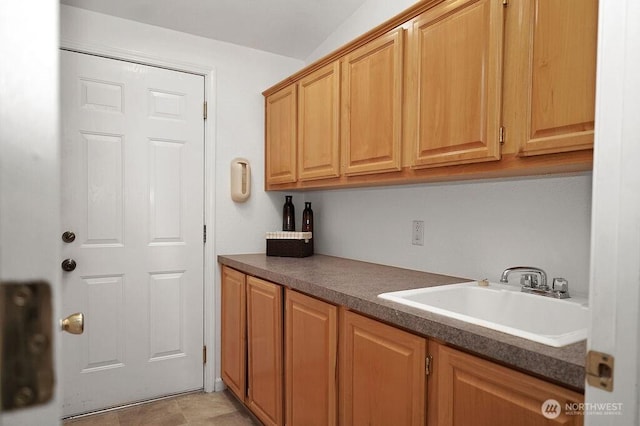 24027 222nd Pl SE Unit 88, Maple Valley, WA 98038 - kitchen featuring dark countertops