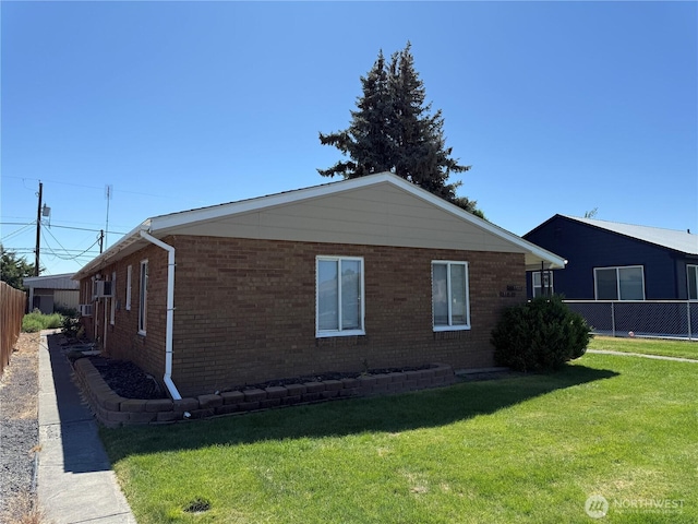 11311133 W Ivy Ave, Moses Lake, WA 98837 - view of home's exterior with brick siding