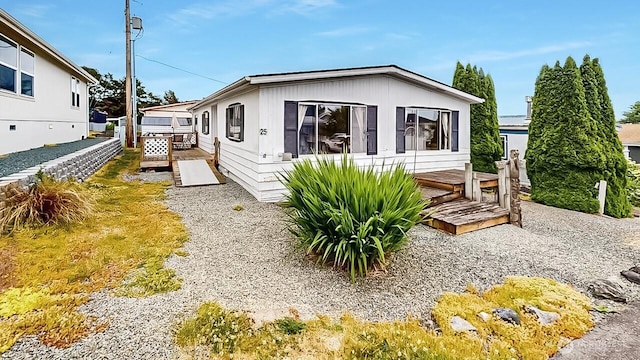 11453 Bayview Edison Rd Unit 25, Mount Vernon, WA 98273 - manufactured / mobile home featuring a deck