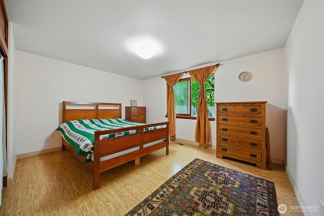 634 University St, Walla Walla, WA 99362 - bedroom featuring baseboards